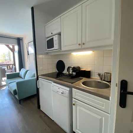 Golf De , Place-inn Довиль