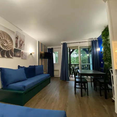 Golf De , Place-inn *