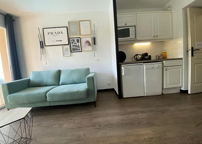 アパート Golf De , Place-inn *